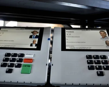 Flávio amplia percentual na Ponta Verde e vence Lula por 2.186 votos