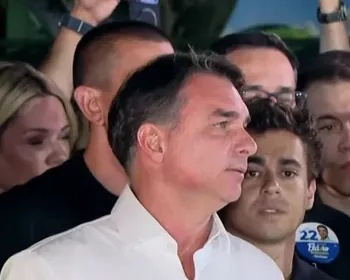 Flávio desiste de questionar vitória de Lula nas urnas