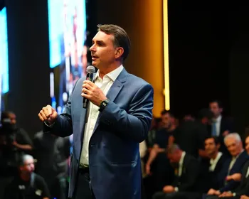 Fuga de Flávio contou com estratégia de desinformação de aliados