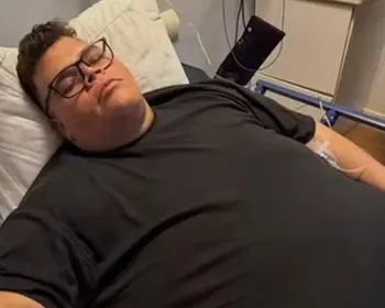 Gordão da XJ é hospitalizado às pressas após urinar sangue