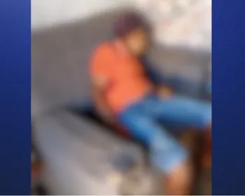 Homem é encontrado morto no sofá de casa com 19 golpes de arma branca em Palmeira dos Índios