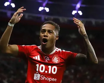 Internacional vence Corinthians e esquenta luta contra o rebaixamento