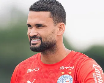 Investigado por xenofobia, Willian José pede desculpas por post ofensivo
