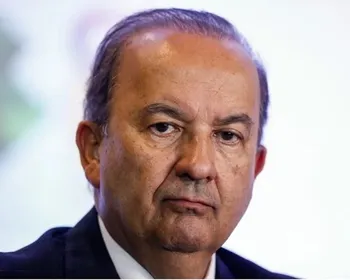 Jorginho Mello é reeleito governador de Santa Catarina no 1º turno