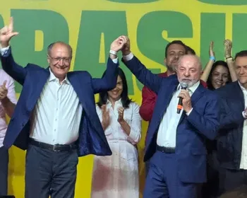 Lula após resultado do primeiro turno: "O jogo vai começar"