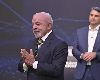 Lula diz que Eduardo Bolsonaro instiga "golpe contra o Brasil” nos EUA