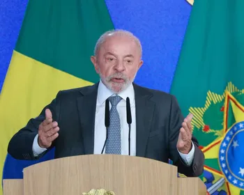 Lula pode ter 1ª mulher na Defesa e quer trocar chefes das Forças Armadas