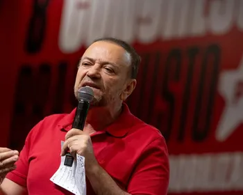 Lula quer confronto direto com Flávio e vai aos debates
