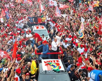Lula sobre atos de campanha deste sábado: "É o povo que está organizando"