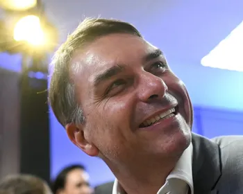 MDB sela apoio a Flávio Bolsonaro no segundo turno da eleição