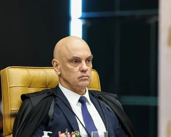 Ministros de Lula culpam Moraes por possível fuga de Flávio Bolsonaro