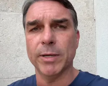 O que Flávio Bolsonaro disse sobre a suspeita de fuga do Brasil