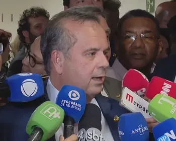 Oposição tenta adiar votação da 6x1 para depois do 2º turno