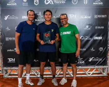 Pedro Sakamoto vence João Victor Loureiro e conquista título do M15 em Maceió