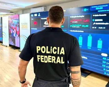 PF conduz 48 pessoas para delegacias e apreende R$ 769 mil