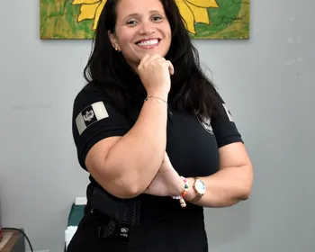 Policial penal da Seris é agraciada com Medalha Sílvio Vianna