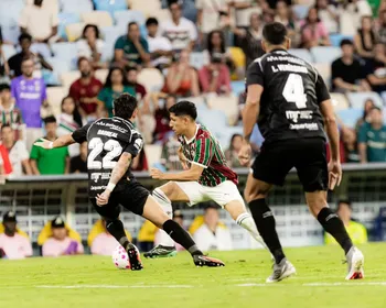 Santos aposta em ofensiva, vira contra Flu e vence por 2 a 1 no Maracanã