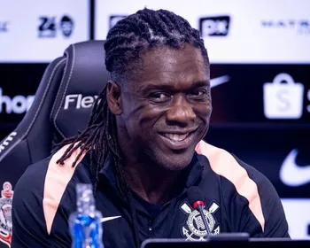 Seedorf promete reviravolta no Corinthians: "Leão ferido é sempre perigoso"