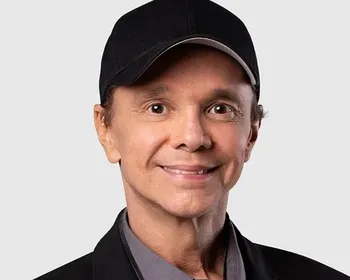 Quem era o cantor Netinho, ícone do axé que morreu aos 60 anos