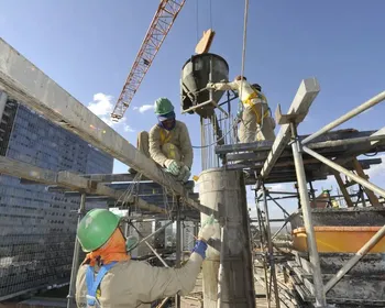 Vou trabalhar menos e ganhar o mesmo? Entenda o salário com o fim da escala 6x1