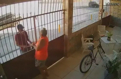 Mulher enfrenta suspeito e frustra tentativa de invasão a casa no Benedito Bentes