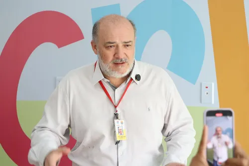 
				Após avançar em ranking mundial, UFAL cresce em mais uma avaliação de referência da excelência do ensino superior no Brasil
			
			