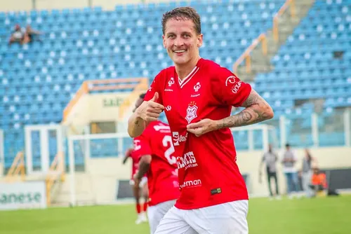 
				CSA anuncia Juliano Fabro como primeiro reforço para a temporada 2027
			
			
