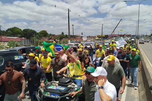 
				Veja imagens da carreata com Alfredo Gaspar e Célia Rocha em Arapiraca
			
			