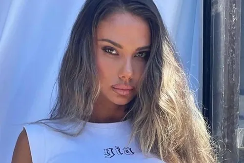 
				Entenda a relação entre Justin Bieber e Sahara Ray, que morreu aos 34 anos
			
			