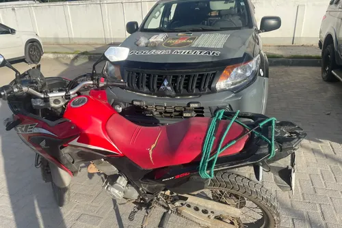 
				Homem é preso com maconha e cartelas de Rohypnol após tentar fugir da PM
			
			