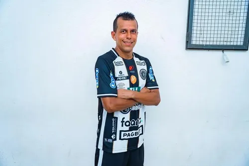 
				Ídolo de ASA e CSA, Didira compara momentos dos clubes e aponta caminhos para 2027
			
			
