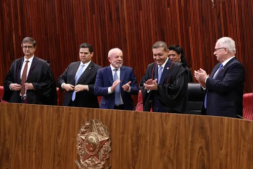 
				Impostos bancam custo das medidas eleitorais para garantir reeleição: R$298 bilhões
			
			
