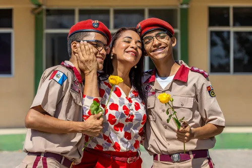 
				Irmãos gêmeos representam o Colégio da PM em programa de intercâmbio do Governo de Alagoas
			
			