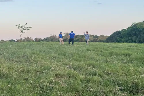 
				Corpo de jovem levada por encapuzados é encontrado no dia em que ela faria 23 anos
			
			