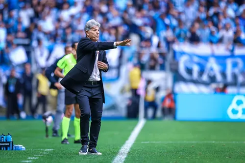 
				No Z4, torcida do Grêmio manda recado para Renato Gaúcho: 'Nunca mais'
			
			