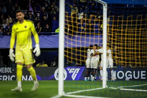 
				Sul-Americana: Pedro Emanuel diz que semifinal não terminou
			
			
