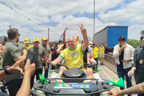 
				Veja imagens da carreata com Alfredo Gaspar e Célia Rocha em Arapiraca
			
			