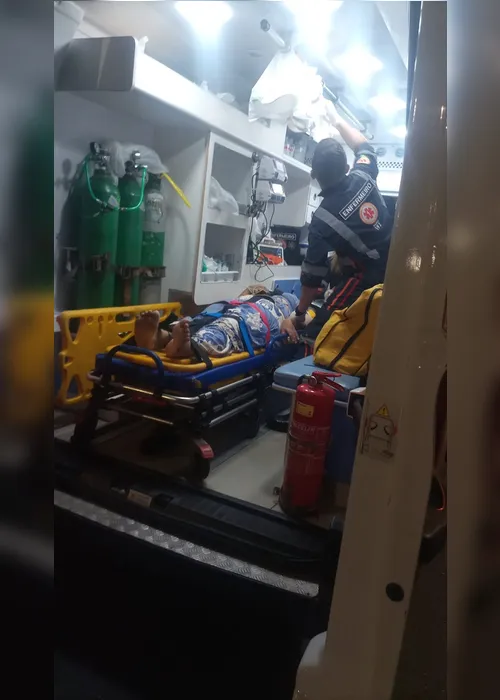 
				Motociclista morre após acidente e fica pendurado em mureta do Viaduto João Lyra
			
			