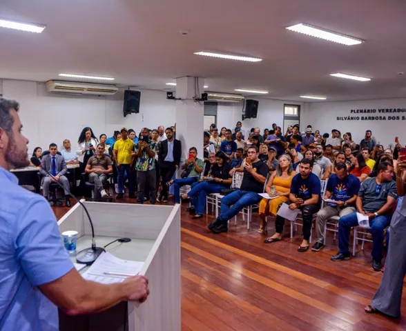 Ambulantes da orla de Maceió discutem regras para comércio informal