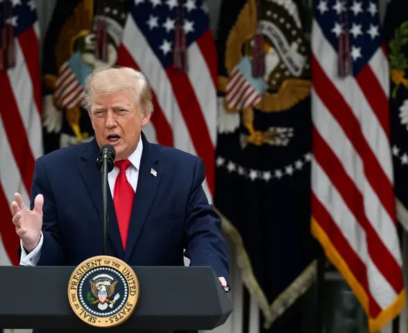 Aprovação de Trump atinge nível mais baixo já registrado, aponta pesquisa