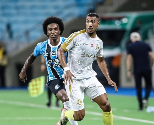 ASA encaminha contratação do volante Keverton para a temporada 2027