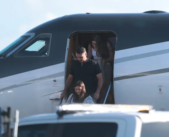 Da negativa de fuga à chegada a Miami: a cronologia de Flávio Bolsonaro