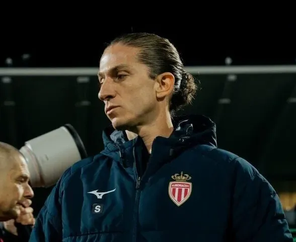 Filipe Luís tem início no Monaco melhor do que no Flamengo