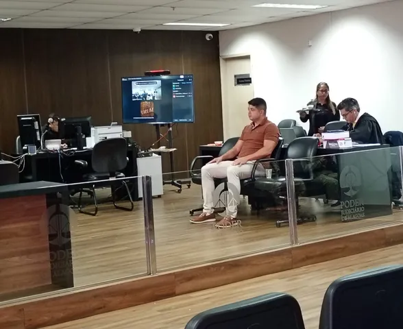 Irmã de blogueiro assassinado em Junqueiro diz ter reconhecido o réu dentro de veículo