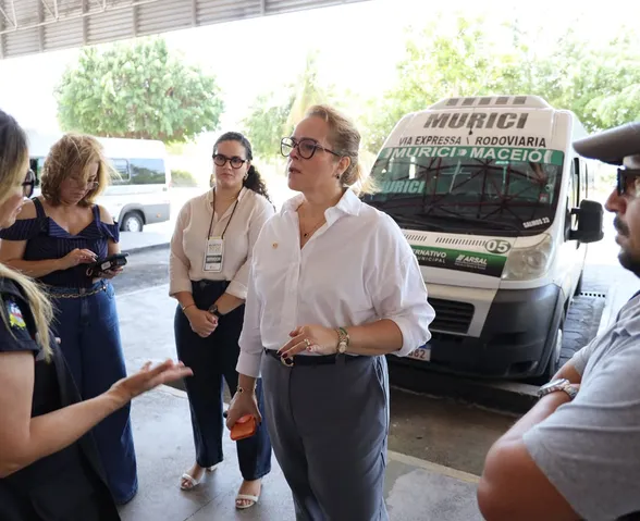 MP Eleitoral fiscaliza rodoviária após denúncias de falta de transporte para eleitores e cobrança de valores em AL