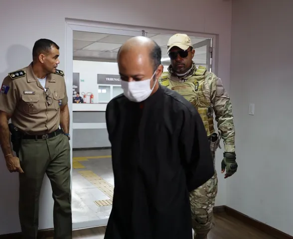 Albino diz que fez cursos de tiro para defender Israel e nega assassinato de casal em Maceió