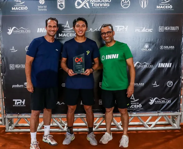 Pedro Sakamoto vence João Victor Loureiro e conquista título do M15 em Maceió