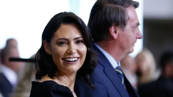 Ao responder episódio de violência, Michelle pede 'amor, respeito e tolerância'