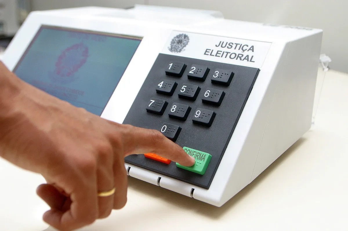 Candidaturas e partidos têm até 3 de novembro para prestar contas do primeiro turno