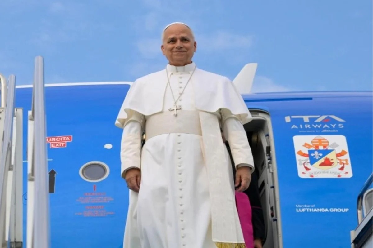 Cirurgia do papa Leão XIV é concluída com sucesso, informa Vaticano